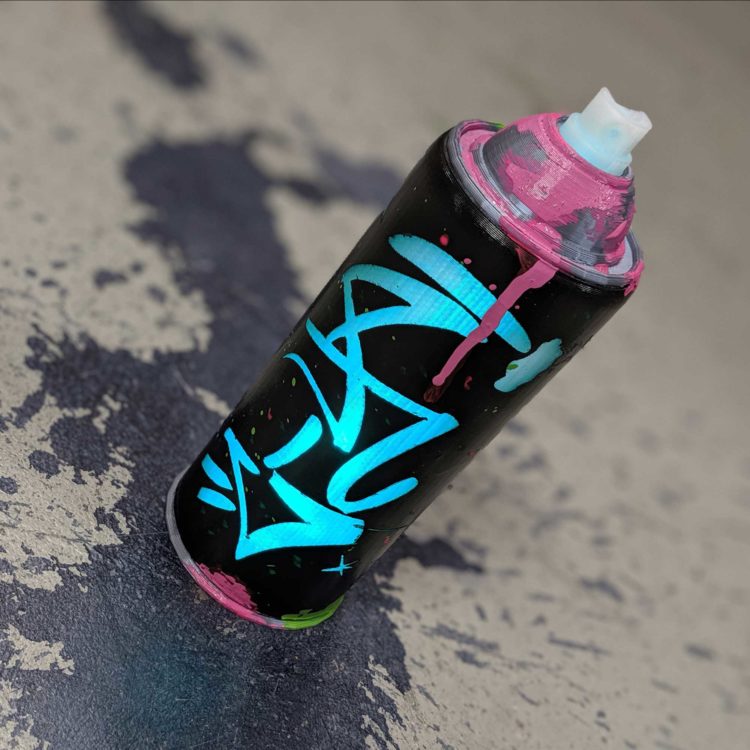 KDA Akali Light Up Spray Can DIY Kit